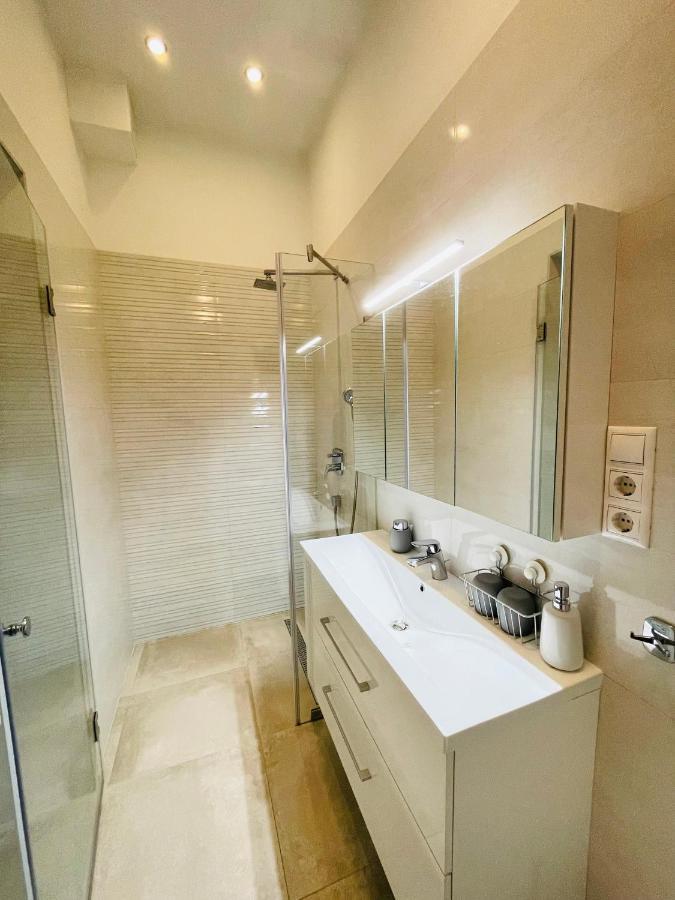 בודפשט Podmaniczky Deluxe Apartment מראה חיצוני תמונה