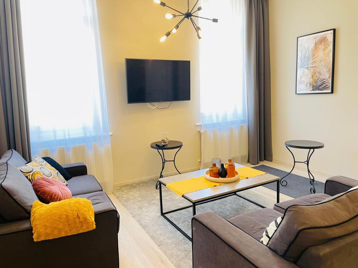 בודפשט Podmaniczky Deluxe Apartment מראה חיצוני תמונה